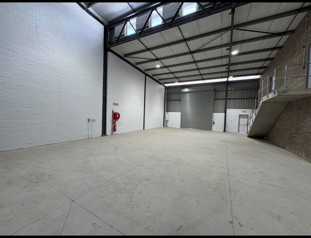 462.20M² WAREHOUSE TO LET IN FIRGROVE